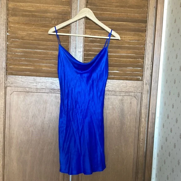 bershka blue dress BERSHKA.Blue polka dot dress Tm – Hibuy market main image 0